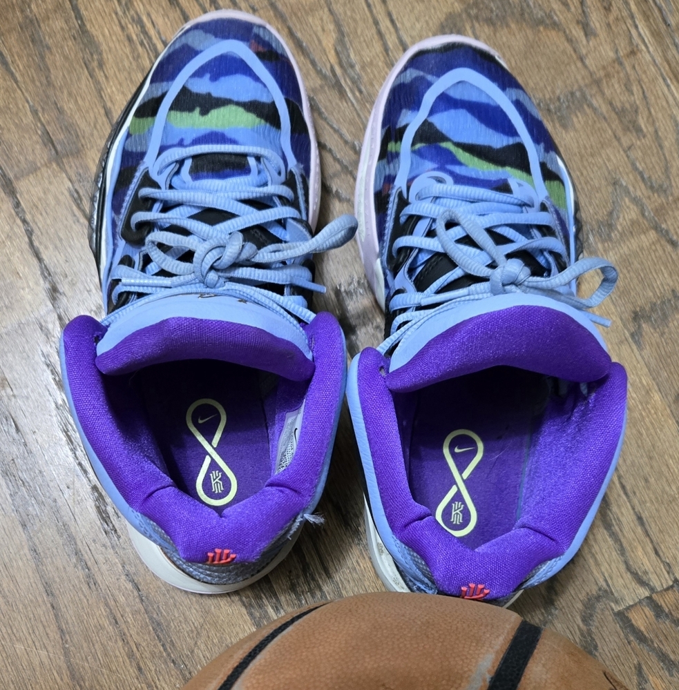 Nike Kyrie Infinity